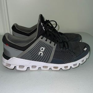 Mens On Cloud running. Size 9